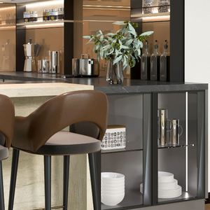 Armoires de cuisine multifonctionnelles en bois massif de luxe haut de gamme avec design et mobilier personnalisés - Product Image 1