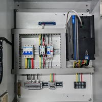 Panneau de commande VFD compact triphasé 10 CV, boîtier de distribution industriel, contrôle de vitesse du moteur, direct usine