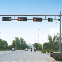 Poteau de signalisation routière extérieur avec structure en acier galvanisé à chaud pour équipement de sécurité routière