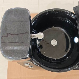 Fauteuil de pédicure spa noir de luxe, électrique, inclinable, avec massage et bassin pour les pieds, pour salon de beauté. - Product Image 3