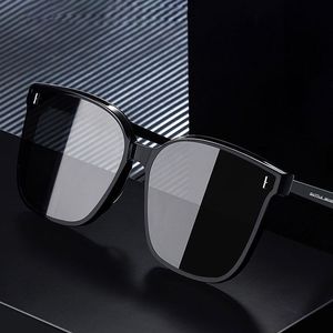 Lunettes de soleil carrées surdimensionnées de luxe, colorées, vintage, à monture intégrale, en PC, unisexe, protection UV400, design sportif et tendance, pour l'extérieur - Product Image 2