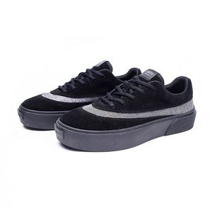 Chaussures décontractées tendance pour hommes, en maille respirante, antidérapantes, à talon bas, à carreaux, avec doublure en dentelle, style sportif, toutes saisons - Product Image 1