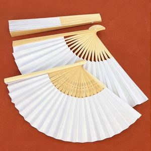 พัดลมพกพาทำจากไม้ไผ่เป็นมิตรกับสิ่งแวดล้อมพัดลมแกะสลักและทาสีแบบศิลปะพื้นบ้านพัดลมพับได้สำหรับเป็นของขวัญทางธุรกิจปาร์ตี้รักดอกไม้สไตล์ - Product Image 2