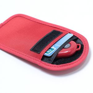 Porte-clé de <span class=keywords><strong>voiture</strong></span> <span class=keywords><strong>antivol</strong></span> bloquant le signal porte-carte de crédit en tissu Oxford blocage Rfid - Product Image 3