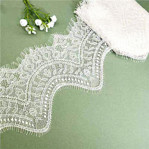 Erkoumi 2026 Nouvelle Collection – Bordure <span class=keywords><strong>en</strong></span> Dentelle Chantilly Brodé Blanc et Noir de 15 cm <span class=keywords><strong>en</strong></span> Maille Écologique pour Lingerie et Vêtements de Nuit de Luxe - Product Image 1
