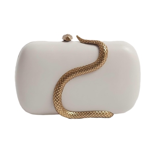 Bolso de mano elegante de piel sintética para mujer, bolso de noche metálico con diseño de serpiente, bolso de hombro con cadena desmontable para salir de noche o fiestas - Product Image 4