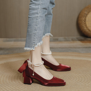 <span class=keywords><strong>Zapatos</strong></span> de <span class=keywords><strong>Tacón</strong></span> Alto con Punta Cuadrada y <span class=keywords><strong>Tacón</strong></span> Grueso para Mujer, <span class=keywords><strong>Zapatos</strong></span> Mary Jane <span class=keywords><strong>Rojos</strong></span> para Boda, <span class=keywords><strong>Zapatos</strong></span> de <span class=keywords><strong>Tacón</strong></span> <span class=keywords><strong>Medio</strong></span> con Perlas de Alta Gama - Product Image 4