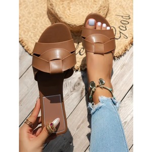 Babouches Femme Tendance à Semelle Plate Grande Taille – Nouveaux Chaussons Sandales Croisés Couleur Unie pour Femmes – Prix de Gros - Product Image 2