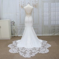 Robe de mariée sirène moderne avec dentelle à fleurs détachables, bretelles spaghetti à long train et conception de dos sexy, longueur au sol