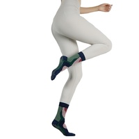 Chaussettes de sport professionnelles antidérapantes pour femme, à cinq doigts, mi-mollet, pour Pilates et Yoga, personnalisées OEM, avec grip