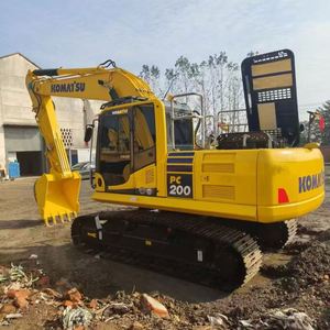 Good Excavator komatsu PC200 with 20 Ton Operating Weight Core Components Include Motor Engine Gearbox Gear Pump Bearing PLC - Product Image 4