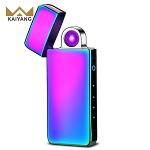 2024 <span class=keywords><strong>USB</strong></span> nhẹ hơn với pin có thể thay thế cảm biến cảm ứng điện xoay vòng cung sang trọng nhẹ hơn thuốc lá - Product Image 3