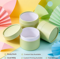 Boîte en tube de papier rigide personnalisée, cylindre rond vert clair, couvercle amovible, emballage en feuille brillante gaufrée pour cosmétiques