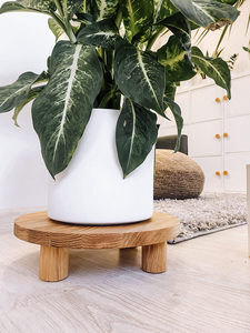 Plateau de service rond en bois de chêne surélevé avec pieds cylindriques, hôtel, restaurant, logo personnalisé OEM, Vietnam - Product Image 6