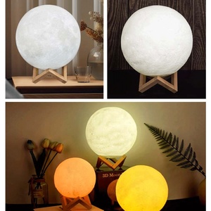 Lámpara de Noche con Diseño de Luna Impresa en 3D, 8 cm, para Niños, para la Mesa de la Habitación, Decoración del Hogar, Luces de Lujo - Product Image 3