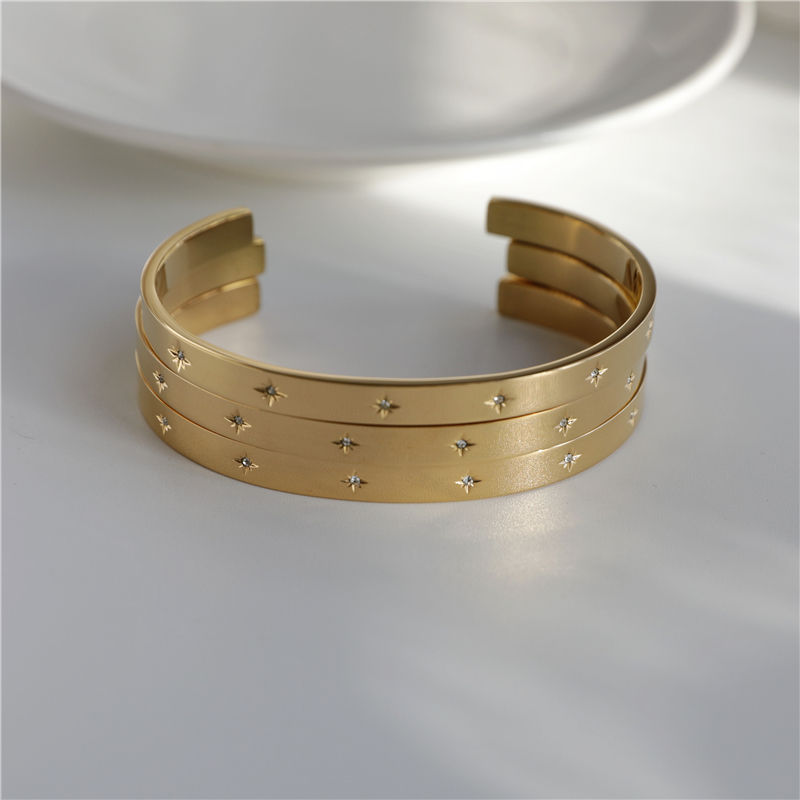 10k gold bangle