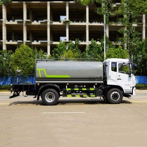 Dongfeng Florica 12-Square Sprinkler Vert Diesel Dépoussiérage <span class=keywords><strong>Voiture</strong></span> Transmission manuelle New Condition Outlet Sprinkler - Product Image 3