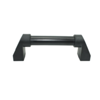Soporte de aluminio para tubo cuadrado industrial con mango de tracción, manguito recto, soporte central y base triangular para puerta de protección CNC