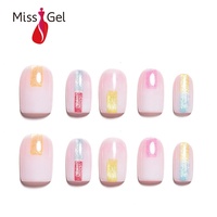 Vente en gros de faux ongles carrés réutilisables de luxe style coréen avec design color block, forme carrée courte, pour salon de manucure et nail art