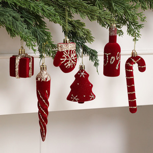 Surtido <span class=keywords><strong>de</strong></span> Adornos Colgantes para Árbol <span class=keywords><strong>de</strong></span> <span class=keywords><strong>Navidad</strong></span>: Piñas, Casitas, <span class=keywords><strong>Bastones</strong></span> <span class=keywords><strong>de</strong></span> <span class=keywords><strong>Caramelo</strong></span>, Adornos <span class=keywords><strong>de</strong></span> Terciopelo Rojo, Adornos Colgantes y Decoración <span class=keywords><strong>de</strong></span> Remate para Árbol - Product Image 3