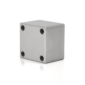 Bloco Cilíndrico Quadrado de Alumínio Usinado em CNC Personalizado / Corpo de Válvula com Wire EDM e Brochagem para Sistemas Pneumáticos - Product Image 4