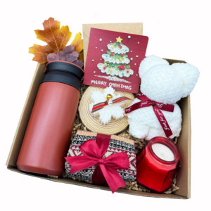 Juego de Regalo Personalizado de Navidad con Vaso Térmico Rojo, Vela Aromática con Aroma a Bayas, Toalla con Diseño de Oso, para Niños y <span class=keywords><strong>Personal</strong></span>, <span class=keywords><strong>Ideas</strong></span> de Regalo de Navidad - Product Image 1