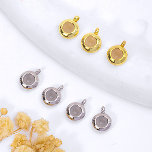 Anillo de caucho de oro genuino de 18 quilates que conserva el color, con cuentas de cobre de 7 mm, con colgante, cuentas de caucho tipo ábaco - Product Image 3