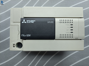 FX3U-32MR/ES-A21 16 อินพุต 16 เอาท์พุต รีเลย์เอาท์พุต PLC สำหรับระบบอัตโนมัติทางอุตสาหกรรม - Product Image 1