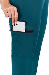 Uniforme da donna personalizzata di alta qualità in blu caraibico Design alla moda per le uniformi mediche di cura direttamente dalla fabbrica - Product Image 5