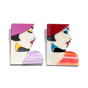 2025 personalidad geométrica mujer <span class=keywords><strong>perfil</strong></span> colgante exagerado sombra de ojos diseñador acrílico broche Pin accesorio - Product Image 1