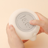 Veilleuse tactile LED moderne en silicone blanc avec télécommande, veilleuse pour enfants, cadeau USB mignon pour la chambre ou un usage résidentiel