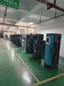 Borne <span class=keywords><strong>de</strong></span> recharge rapide DC <span class=keywords><strong>pour</strong></span> véhicules électriques 120 kW, à poser au sol, double connecteur, contrô<span class=keywords><strong>le</strong></span> APP/RFID <span class=keywords><strong>pour</strong></span> parkings commerciaux - Product Image 5