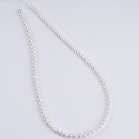Chaînes de perles d'eau douce naturelles AK de couleur blanche, forme presque ronde, 4-4,5 mm