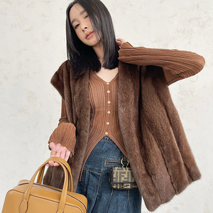 Cappotto 2025 <span class=keywords><strong>di</strong></span> lusso invernale in maglia corta senza maniche da donna con giacca <span class=keywords><strong>di</strong></span> pelliccia <span class=keywords><strong>di</strong></span> <span class=keywords><strong>visone</strong></span> e gilet in velluto - Product Image 3