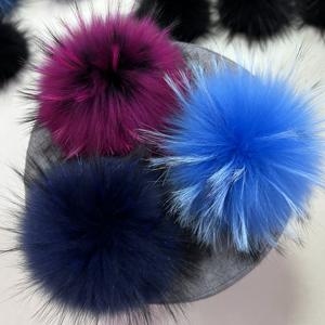 Bola de piel de animal <span class=keywords><strong>real</strong></span> con estilo, pompón de zorro, pompón de piel, pompón de 15cm, pompón de mapache para bufandas, sombreros, accesorios Diy - Product Image 1