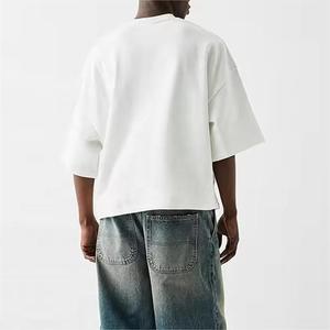 <span class=keywords><strong>Mezza</strong></span> maniche da <span class=keywords><strong>uomo</strong></span> personalizzate di alta qualità cotone 100% squadrato Streetwear peso massimo 300gsm Cropped bianco oversize tinta unita T-Shirt - Product Image 5