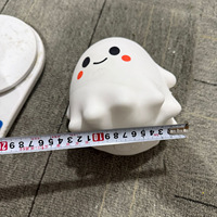 Jouet Squishy Géant Fantôme d'Halloween Adorable en Gros avec Boîte Transparente Individuelle, Balle Souple Blanche à Presser pour Enfants, Cadeaux Nouveauté