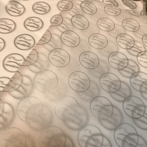 Papier de soie fin transparent personnalisé, papier d'emballage cadeau avec logo d'entreprise, rouleau de papier d'emballage pour vêtements - Product Image 6