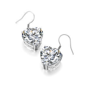 Pendientes de plata de ley 925 con forma de corazón y diamantes, joyería clásica de lujo - Product Image 2