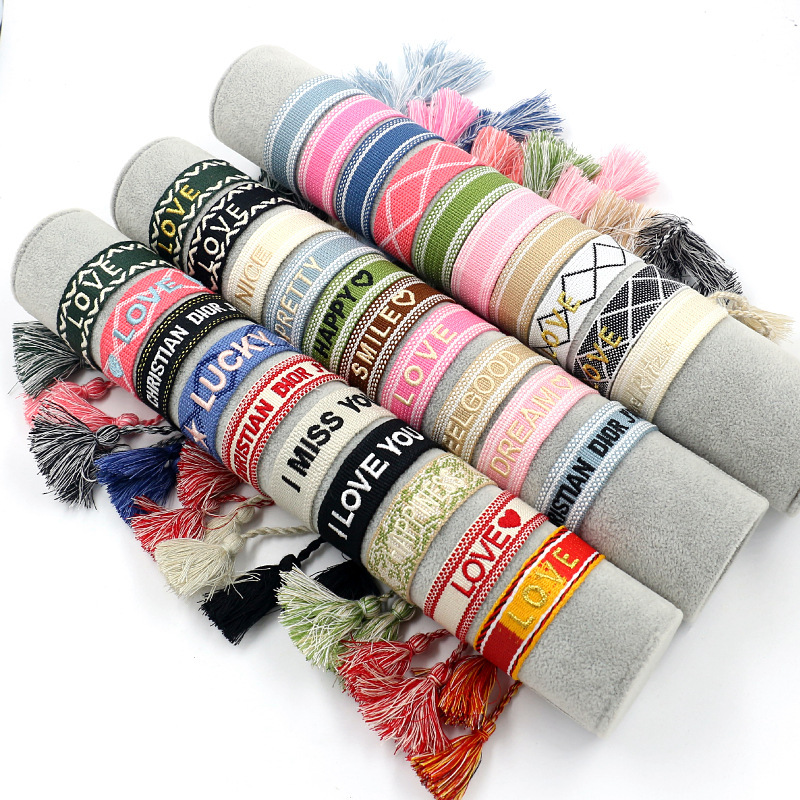 2025 High Quality Lucky Woven Friendship