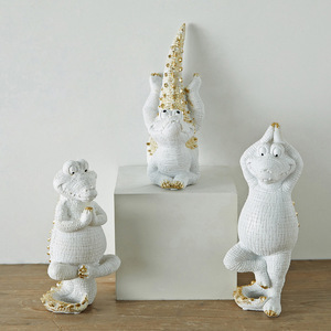 Yoga Crocodile Figurine Resin Ornament Home Decor Living Room Desktop Craft Artistic Animal Shape - Product Image 1