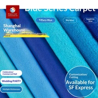 Tapis en velours polyester épaissi bleu uni pour scènes de mariage, grandes inaugurations et espaces commerciaux de grande surface - Vente en gros