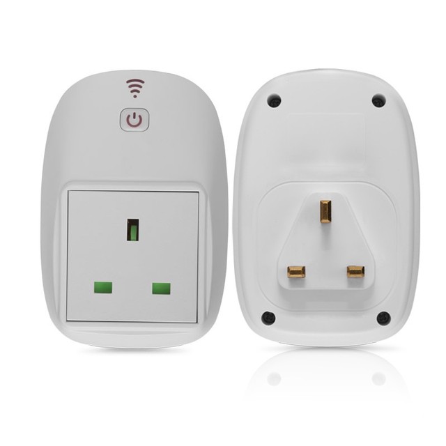 UK Standard Plug and Socket Enclosure Wifi Remote Control Smart Socket Plug 3Pin 230V 16A Power Plug Socket for Home Automation