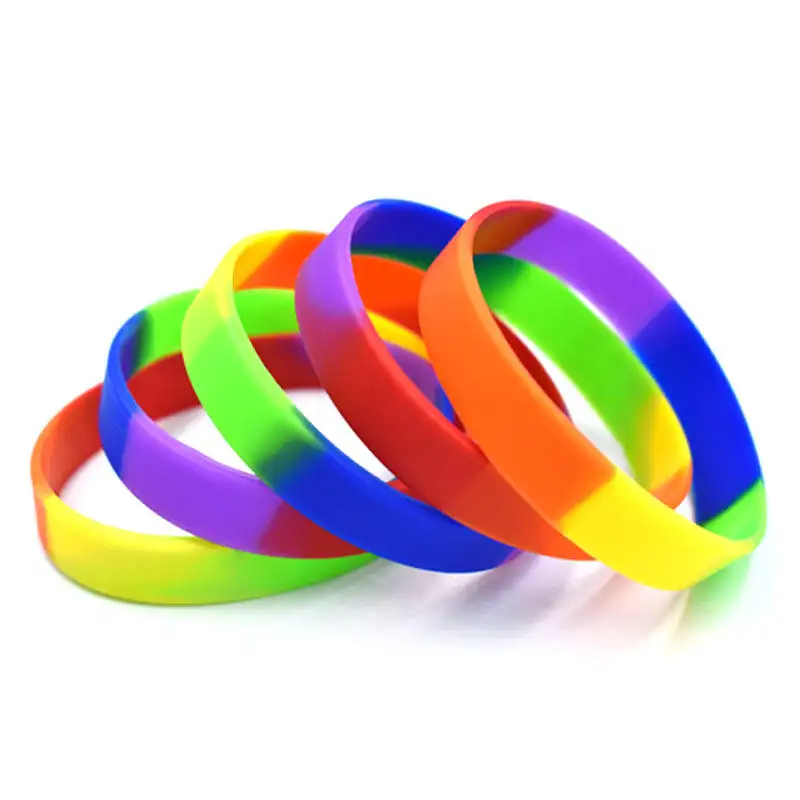 Pulseira de silicone macia de arco-íris, impressão de logotipo personalizada, presente promocional barato, cor de arco-íris com pulseira de borracha