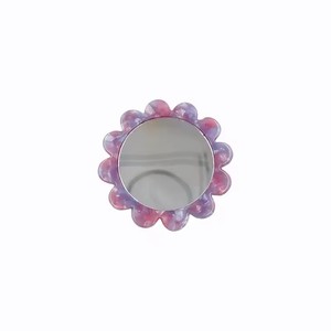 Espejo de Maquillaje Portátil Mini, Bonito y con Descuento, con Mango de Acetato y Forma de Flor, Estilo Dulce - Product Image 1