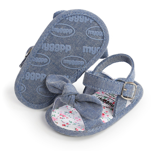 2023 nuevos zapatos de princesa para bebé recién nacido con lazo, suela de algodón, <span class=keywords><strong>sandalias</strong></span> transpirables ligeras para niña - Product Image 3
