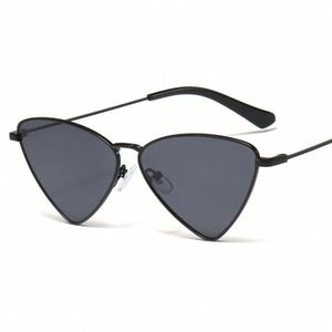 Gafas de Sol Vintage Pequeñas para Mujer, Montura Metálica Triangular, Estilo Ojo de Gato - Product Image 5