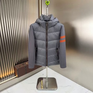 Chaqueta de Plumón sin Mangas con Cierre, Estilo Casual de Diseñador de Lujo MON, Color Gris, para Invierno, para Hombre - Product Image 1