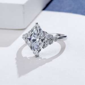MSR-1965 Lagerbestand Diamantschmuck Luxus <span class=keywords><strong>18k</strong></span> <span class=keywords><strong>Gold</strong></span> <span class=keywords><strong>Ring</strong></span> 2CT E VS1 Marquise-Schliff Labor-Gezüchteter Diamantring - Product Image 2