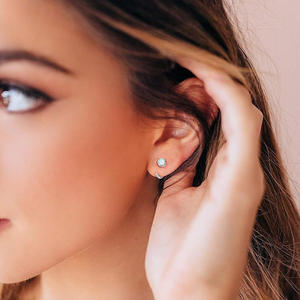 Piercing Labret de Acero Inoxidable con Ópalo, Engaste de Bisel Chapado en Rodio, Joyería Corporal Clásica Unisex para Labio - Product Image 5